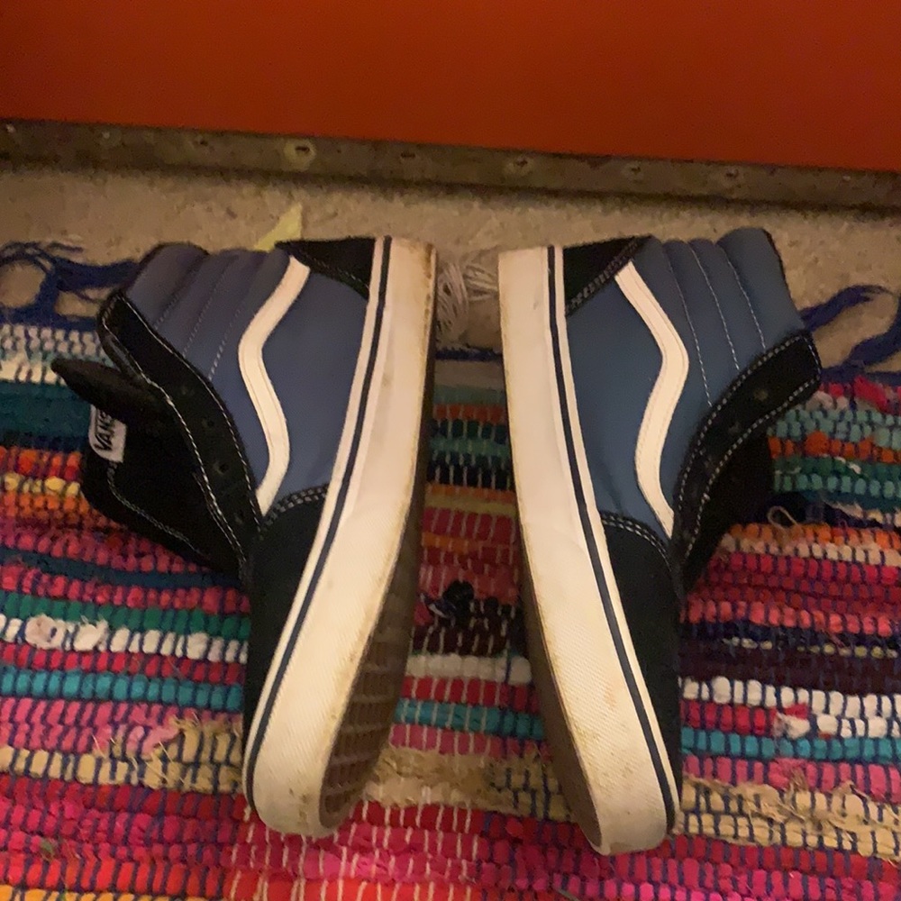 Vans - Picture 6 of 6